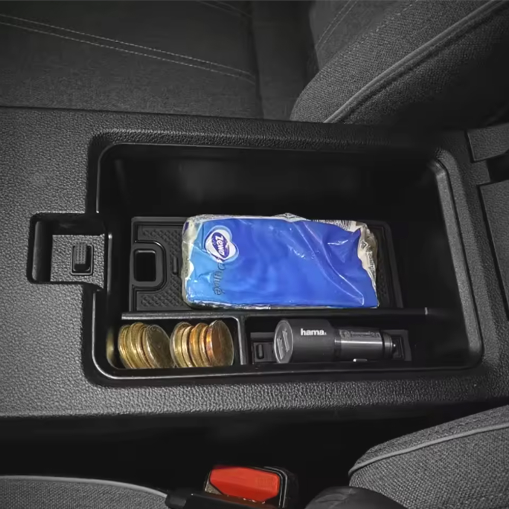 車のアームレスト収納ボックスルノーメガーヌ E-Tech 2 - Interior Design Tech のレビューと価格