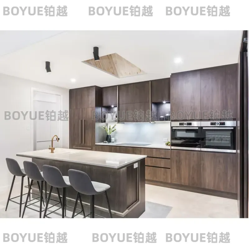 モダンなカスタムキッチンキャビネット、家全体の家具デザイン、 - Interior Design Kitchen Modern のレビューと価格